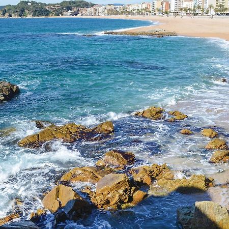 Nice apartment in Lloret de Mar with 3 Bedrooms&WiFi Buitenkant foto