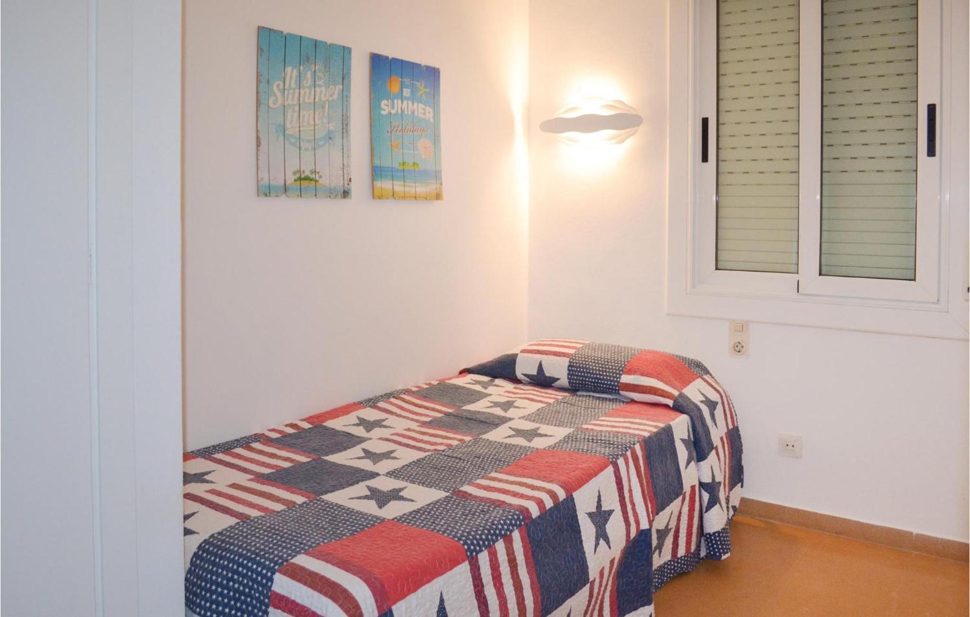 Nice apartment in Lloret de Mar with 3 Bedrooms&WiFi Buitenkant foto