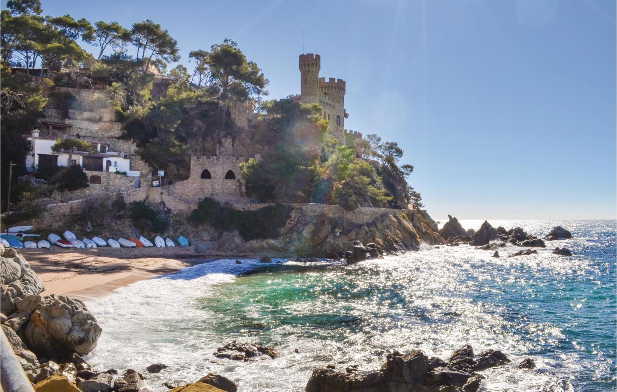Nice apartment in Lloret de Mar with 3 Bedrooms&WiFi Buitenkant foto